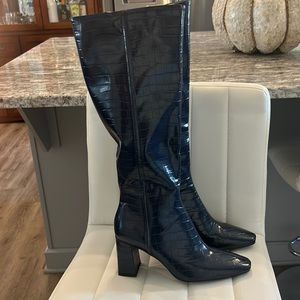Torgeis navy blue heeled boots